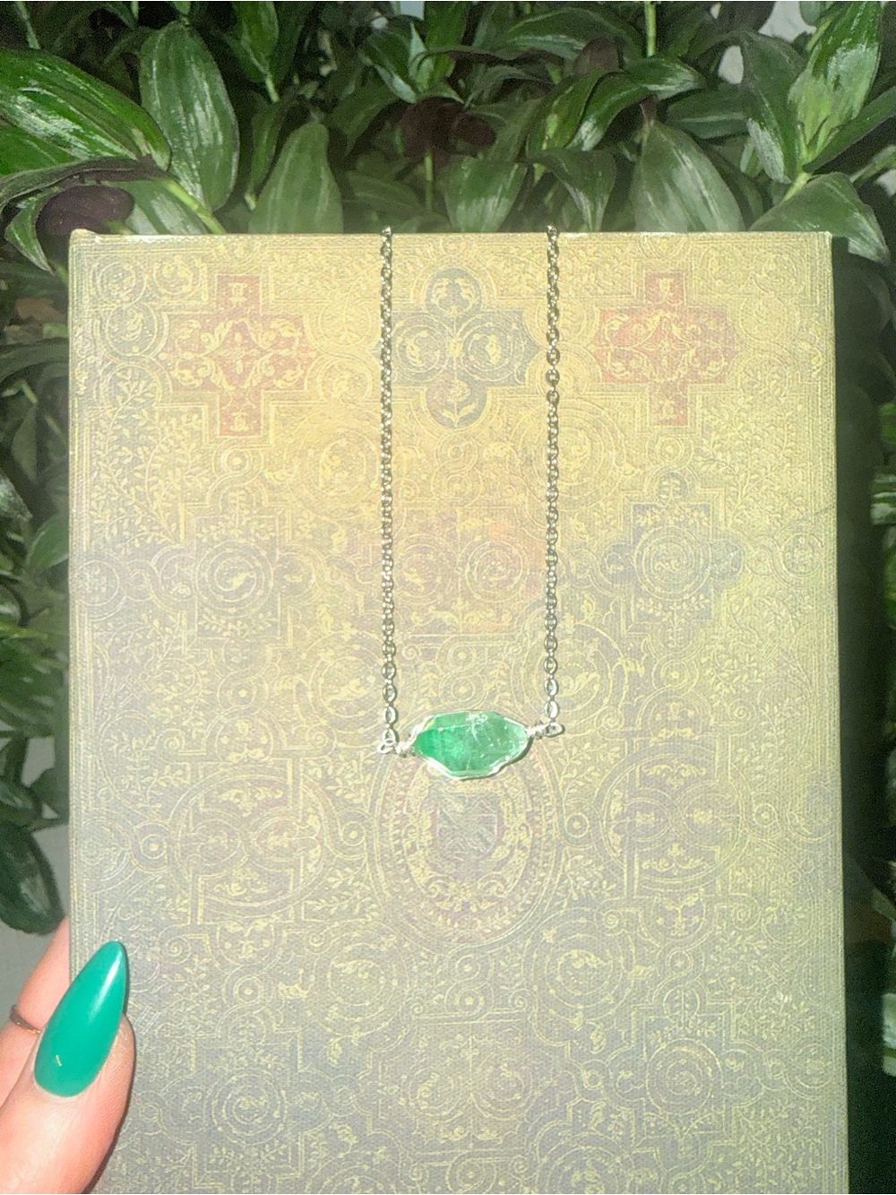 Stunning green aura in show